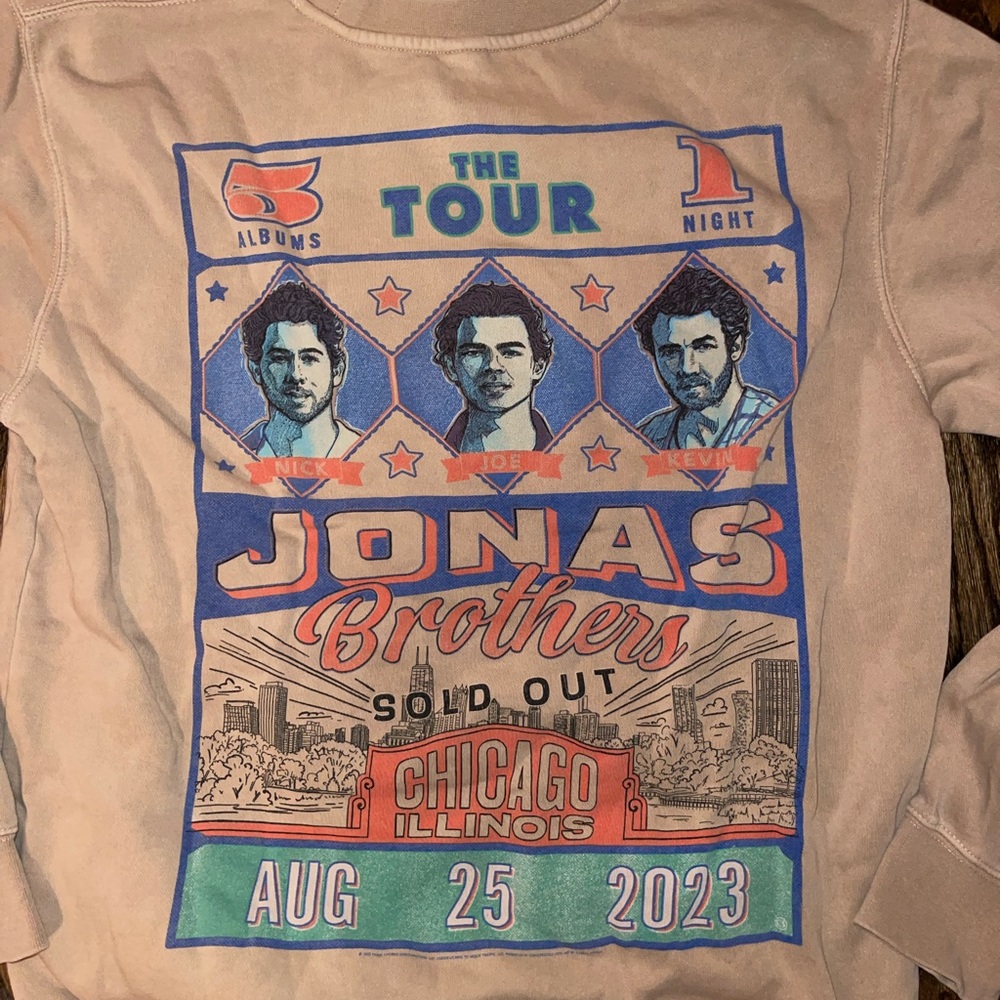 Jonas brothers crewneck Chicago tour